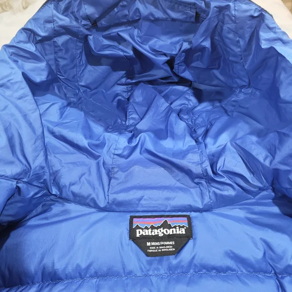 Patagonia Men's Down Sweater Hoody
Size M - Picture 5 of 9